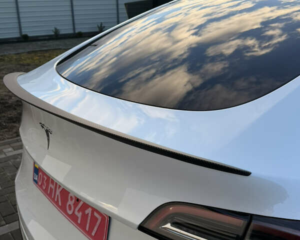 Білий Тесла Model Y, об'ємом двигуна 0 л та пробігом 52 тис. км за 26000 $, фото 10 на Automoto.ua