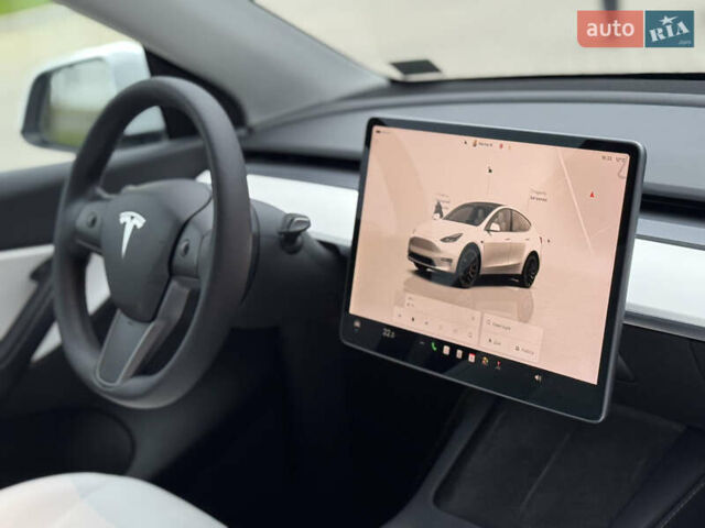 Білий Тесла Model Y, об'ємом двигуна 0 л та пробігом 115 тис. км за 25800 $, фото 34 на Automoto.ua