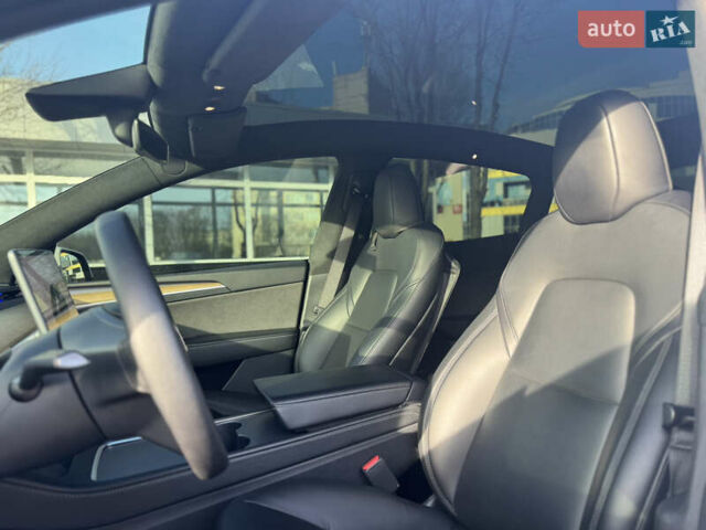 Білий Тесла Model Y, об'ємом двигуна 0 л та пробігом 53 тис. км за 28000 $, фото 13 на Automoto.ua
