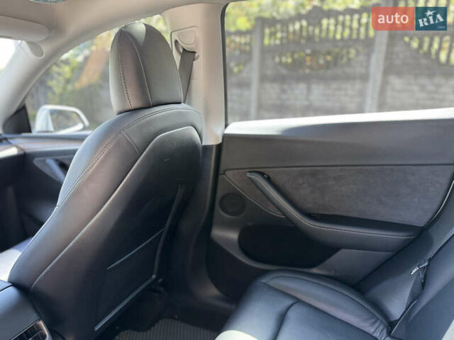 Белый Тесла Model Y, объемом двигателя 0 л и пробегом 67 тыс. км за 23999 $, фото 26 на Automoto.ua