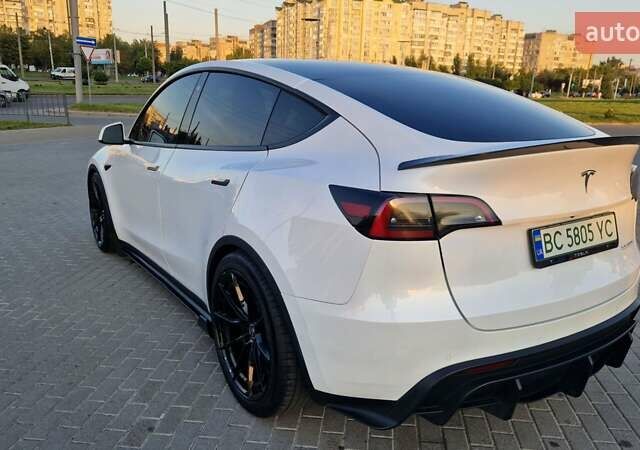 Белый Тесла Model Y, объемом двигателя 0 л и пробегом 85 тыс. км за 33000 $, фото 4 на Automoto.ua