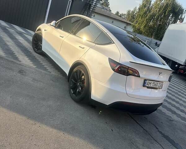 Тесла Model Y 2022 у Києві на Automoto.ua Білий Тесла Model Y, об'ємом двигуна 0 л та пробігом 25 тис. км за 35500 $, фото 41 на Automoto.ua