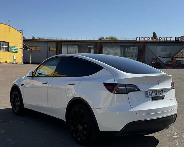 Белый Тесла Model Y, объемом двигателя 0 л и пробегом 50 тыс. км за 28000 $, фото 14 на Automoto.ua