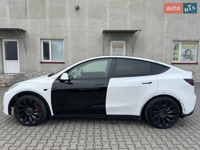 Белый Тесла Model Y, объемом двигателя 0 л и пробегом 29 тыс. км за 21700 $, фото 3 на Automoto.ua