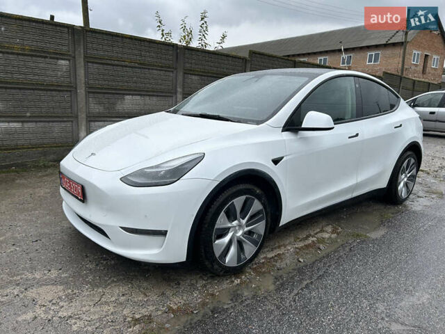 Тесла Model Y 2022 у Вінниці на Automoto.ua Білий Тесла Model Y, об'ємом двигуна 0 л та пробігом 80 тис. км за 24900 $, фото 6 на Automoto.ua