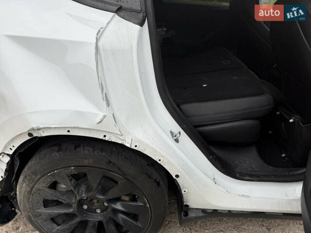 Белый Тесла Model Y, объемом двигателя 0 л и пробегом 36 тыс. км за 15500 $, фото 14 на Automoto.ua
