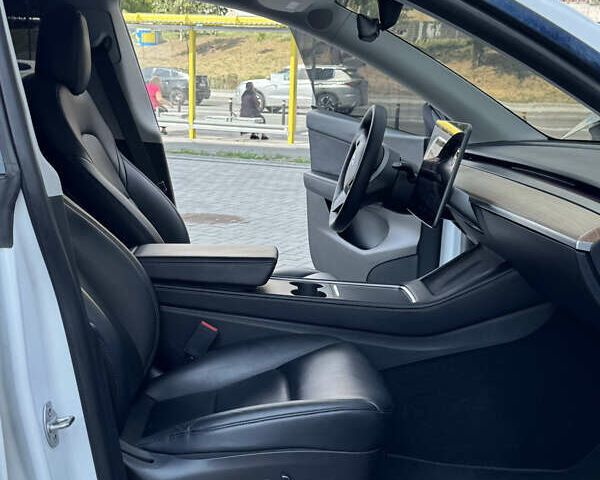 Белый Тесла Model Y, объемом двигателя 0 л и пробегом 80 тыс. км за 26800 $, фото 24 на Automoto.ua