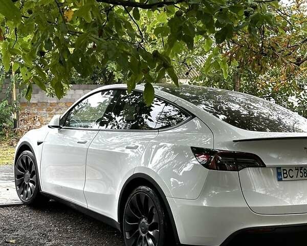 Тесла Model Y 2022 в Одессе на Automoto.ua Белый Тесла Model Y, объемом двигателя 0 л и пробегом 42 тыс. км за 28200 $, фото 5 на Automoto.ua