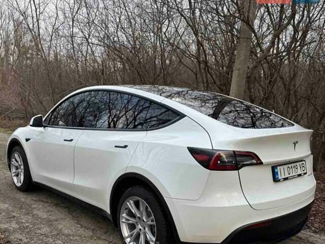 Белый Тесла Model Y, объемом двигателя 0 л и пробегом 51 тыс. км за 38300 $, фото 4 на Automoto.ua