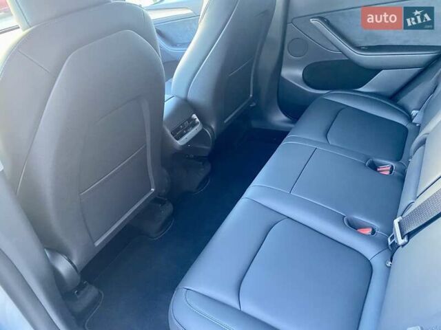 Белый Тесла Model Y, объемом двигателя 0 л и пробегом 1 тыс. км за 46000 $, фото 7 на Automoto.ua