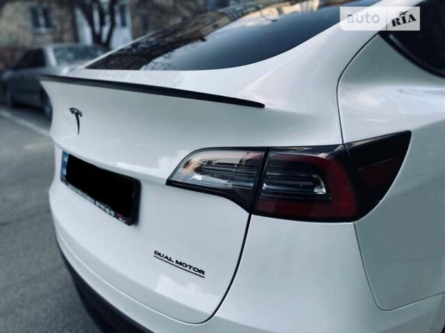 Білий Тесла Model Y, об'ємом двигуна 0 л та пробігом 32 тис. км за 39800 $, фото 8 на Automoto.ua