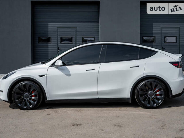 Белый Тесла Model Y, объемом двигателя 0 л и пробегом 10 тыс. км за 27900 $, фото 13 на Automoto.ua