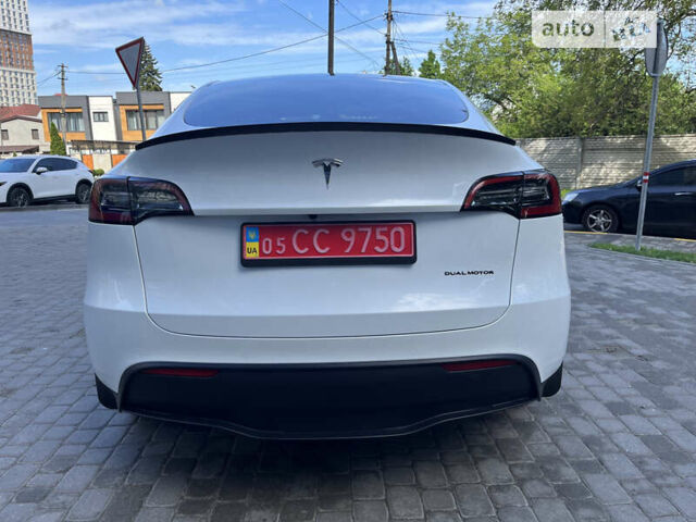 Белый Тесла Model Y, объемом двигателя 0 л и пробегом 22 тыс. км за 32800 $, фото 4 на Automoto.ua