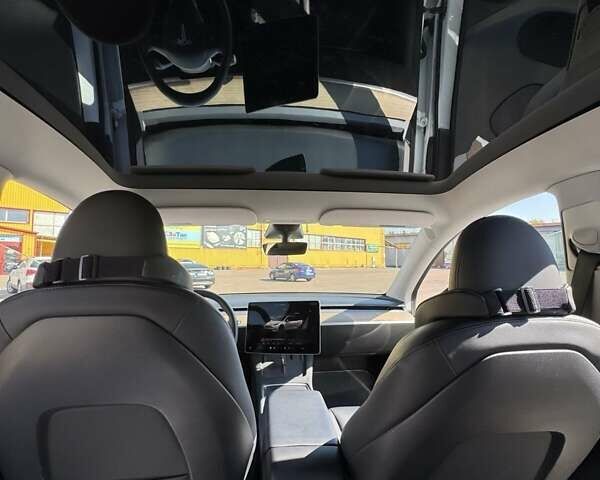 Белый Тесла Model Y, объемом двигателя 0 л и пробегом 50 тыс. км за 29000 $, фото 9 на Automoto.ua