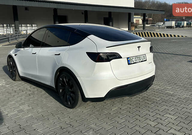 Білий Тесла Model Y, об'ємом двигуна 0 л та пробігом 63 тис. км за 28700 $, фото 22 на Automoto.ua