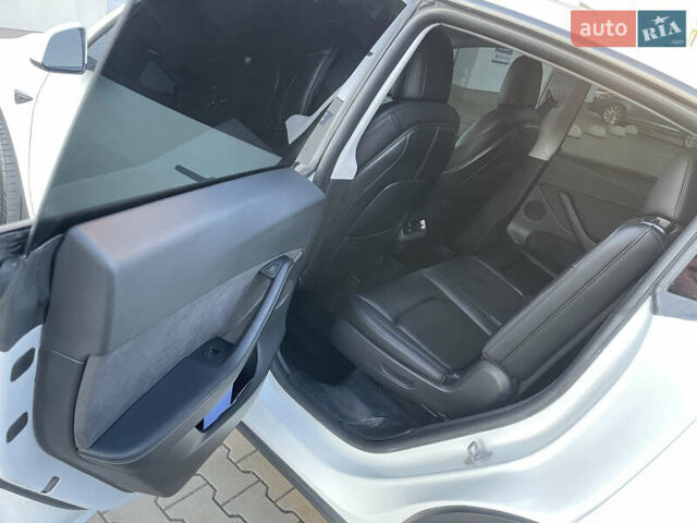 Білий Тесла Model Y, об'ємом двигуна 0 л та пробігом 167 тис. км за 24999 $, фото 10 на Automoto.ua