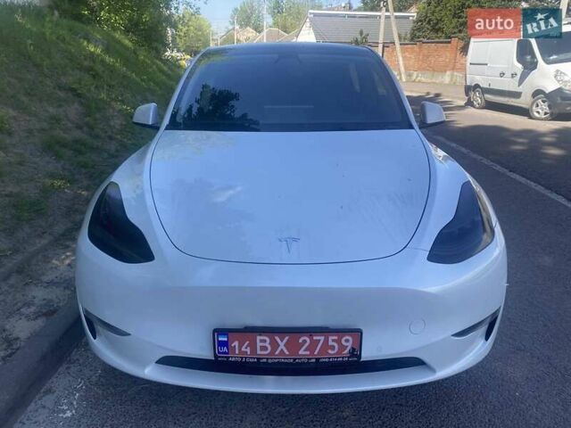 Белый Тесла Model Y, объемом двигателя 0 л и пробегом 100 тыс. км за 23000 $, фото 3 на Automoto.ua