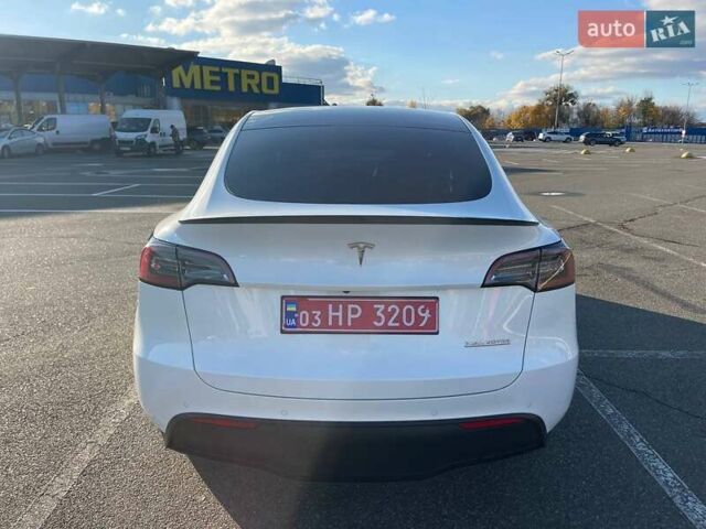 Белый Тесла Model Y, объемом двигателя 0 л и пробегом 39 тыс. км за 32500 $, фото 9 на Automoto.ua