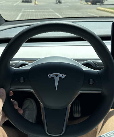 Белый Тесла Model Y, объемом двигателя 0 л и пробегом 49 тыс. км за 28200 $, фото 11 на Automoto.ua