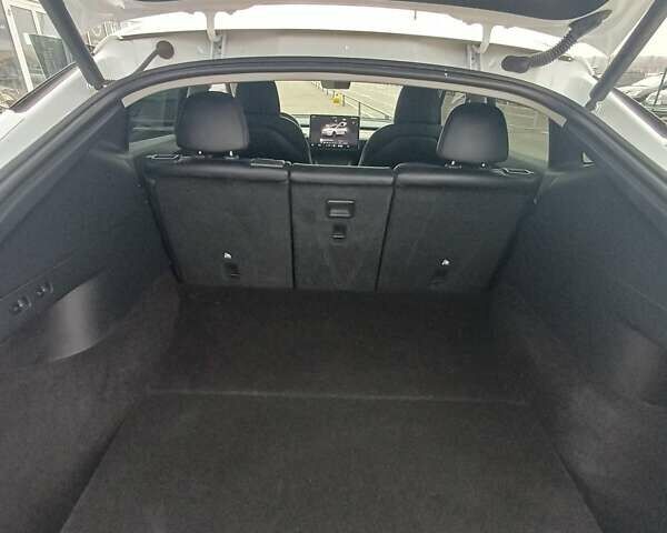 Белый Тесла Model Y, объемом двигателя 0 л и пробегом 54 тыс. км за 30000 $, фото 12 на Automoto.ua