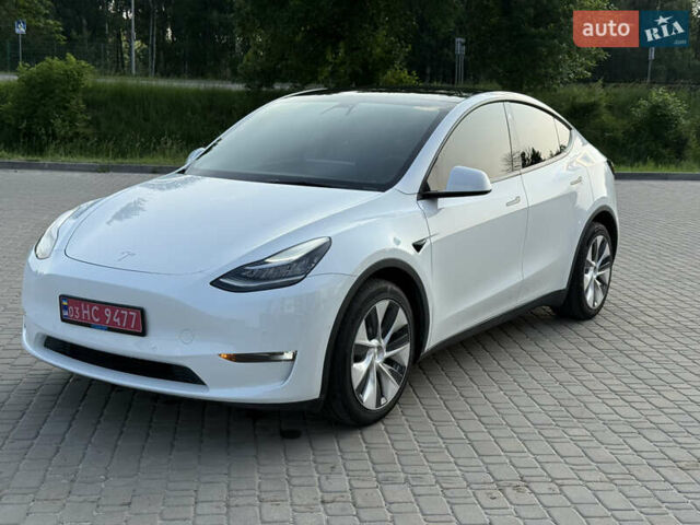 Белый Тесла Model Y, объемом двигателя 0 л и пробегом 75 тыс. км за 24900 $, фото 1 на Automoto.ua
