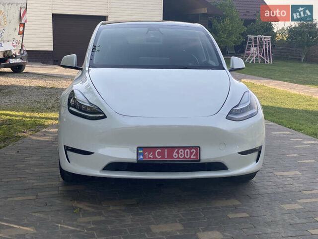 Белый Тесла Model Y, объемом двигателя 0 л и пробегом 58 тыс. км за 24000 $, фото 59 на Automoto.ua