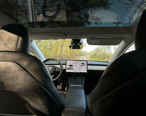 Белый Тесла Model Y, объемом двигателя 0 л и пробегом 46 тыс. км за 26150 $, фото 12 на Automoto.ua