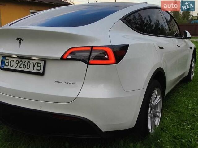 Белый Тесла Model Y, объемом двигателя 0 л и пробегом 69 тыс. км за 23500 $, фото 4 на Automoto.ua
