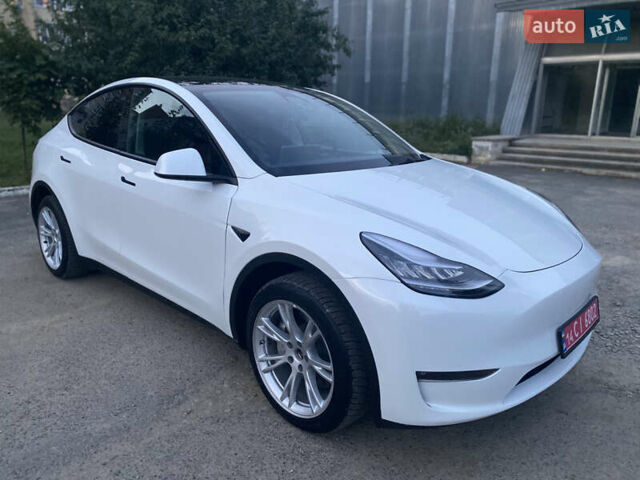 Белый Тесла Model Y, объемом двигателя 0 л и пробегом 58 тыс. км за 24000 $, фото 14 на Automoto.ua