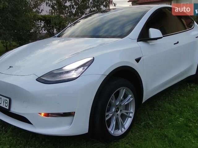 Белый Тесла Model Y, объемом двигателя 0 л и пробегом 69 тыс. км за 23500 $, фото 7 на Automoto.ua