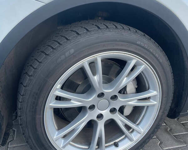 Білий Тесла Model Y, об'ємом двигуна 0 л та пробігом 60 тис. км за 24900 $, фото 16 на Automoto.ua