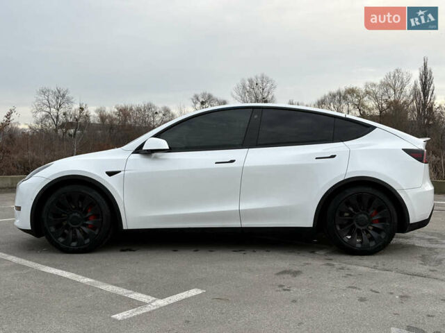 Білий Тесла Model Y, об'ємом двигуна 0 л та пробігом 65 тис. км за 29500 $, фото 5 на Automoto.ua