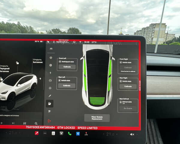 Белый Тесла Model Y, объемом двигателя 0 л и пробегом 93 тыс. км за 26200 $, фото 21 на Automoto.ua