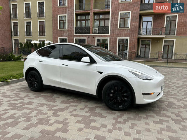 Белый Тесла Model Y, объемом двигателя 0 л и пробегом 45 тыс. км за 25500 $, фото 1 на Automoto.ua