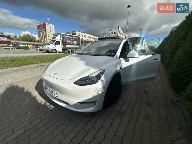 Білий Тесла Model Y, об'ємом двигуна 0 л та пробігом 5 тис. км за 25333 $, фото 4 на Automoto.ua