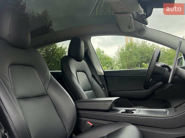 Белый Тесла Model Y, объемом двигателя 0 л и пробегом 23 тыс. км за 39990 $, фото 8 на Automoto.ua