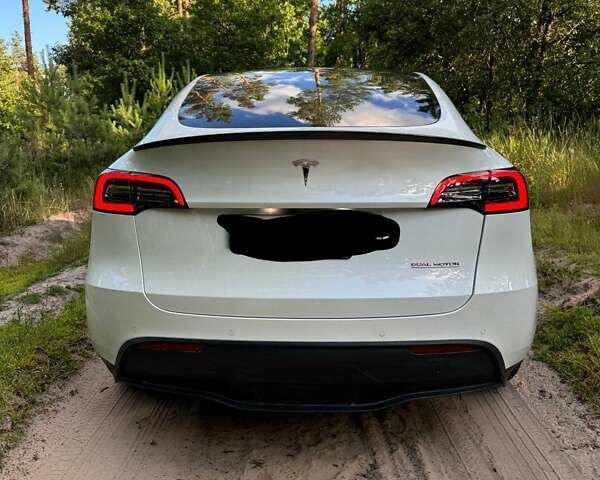 Тесла Model Y 2022 в Киеве на Automoto.ua Белый Тесла Model Y, объемом двигателя 0 л и пробегом 57 тыс. км за 25950 $, фото 8 на Automoto.ua