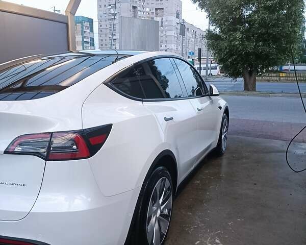 Белый Тесла Model Y, объемом двигателя 0 л и пробегом 30 тыс. км за 28800 $, фото 3 на Automoto.ua