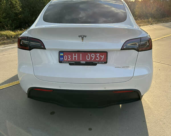 Тесла Model Y 2022 у Житомирі на Automoto.ua Білий Тесла Model Y, об'ємом двигуна 0 л та пробігом 195 тис. км за 21700 $, фото 4 на Automoto.ua