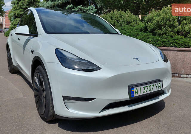 Белый Тесла Model Y, объемом двигателя 0 л и пробегом 12 тыс. км за 39700 $, фото 1 на Automoto.ua