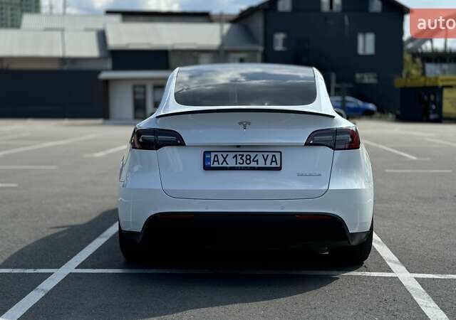Тесла Model Y 2022 в Киеве на Automoto.ua Белый Тесла Model Y, объемом двигателя 0 л и пробегом 28 тыс. км за 26000 $, фото 5 на Automoto.ua