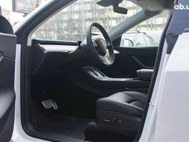 Білий Тесла Model Y, об'ємом двигуна 0 л та пробігом 20 тис. км за 44999 $, фото 21 на Automoto.ua