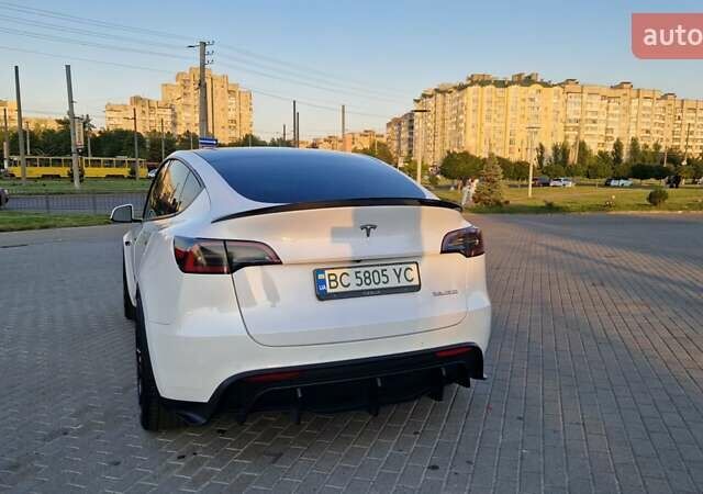 Белый Тесла Model Y, объемом двигателя 0 л и пробегом 85 тыс. км за 33000 $, фото 3 на Automoto.ua