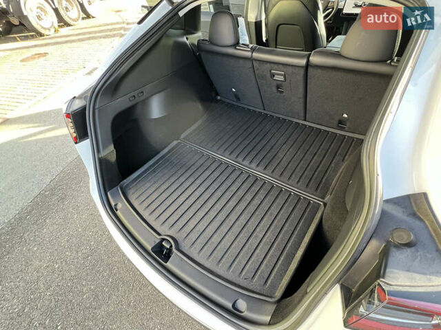 Білий Тесла Model Y, об'ємом двигуна 0 л та пробігом 12 тис. км за 24750 $, фото 51 на Automoto.ua