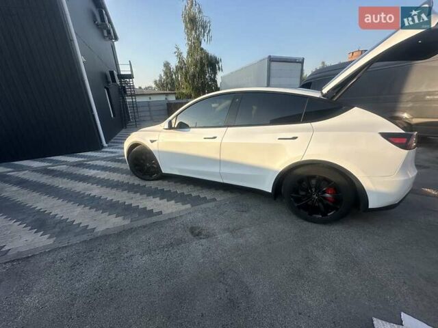 Тесла Model Y 2022 у Києві на Automoto.ua Білий Тесла Model Y, об'ємом двигуна 0 л та пробігом 25 тис. км за 35500 $, фото 7 на Automoto.ua