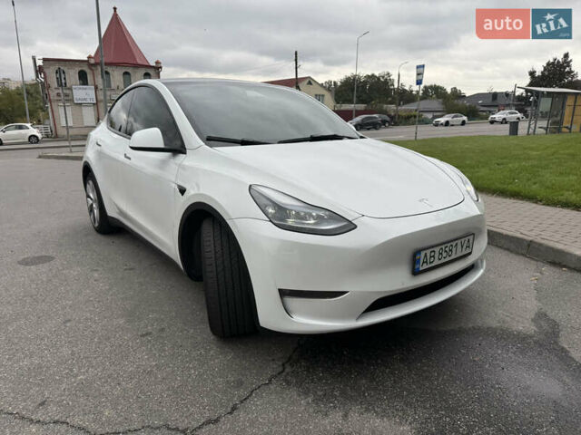 Білий Тесла Model Y, об'ємом двигуна 0 л та пробігом 82 тис. км за 25499 $, фото 3 на Automoto.ua