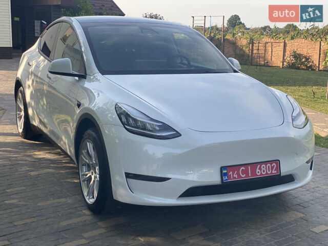 Белый Тесла Model Y, объемом двигателя 0 л и пробегом 58 тыс. км за 24000 $, фото 63 на Automoto.ua