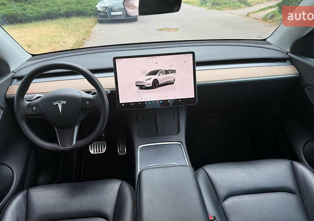 Білий Тесла Model Y, об'ємом двигуна 0 л та пробігом 80 тис. км за 33000 $, фото 5 на Automoto.ua