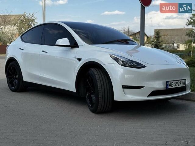 Белый Тесла Model Y, объемом двигателя 0 л и пробегом 59 тыс. км за 28800 $, фото 4 на Automoto.ua