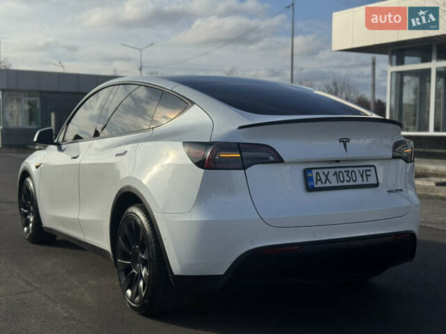 Білий Тесла Model Y, об'ємом двигуна 0 л та пробігом 53 тис. км за 28000 $, фото 4 на Automoto.ua
